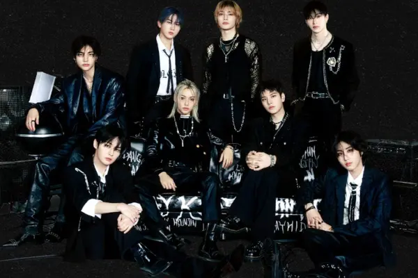 Stray Kids